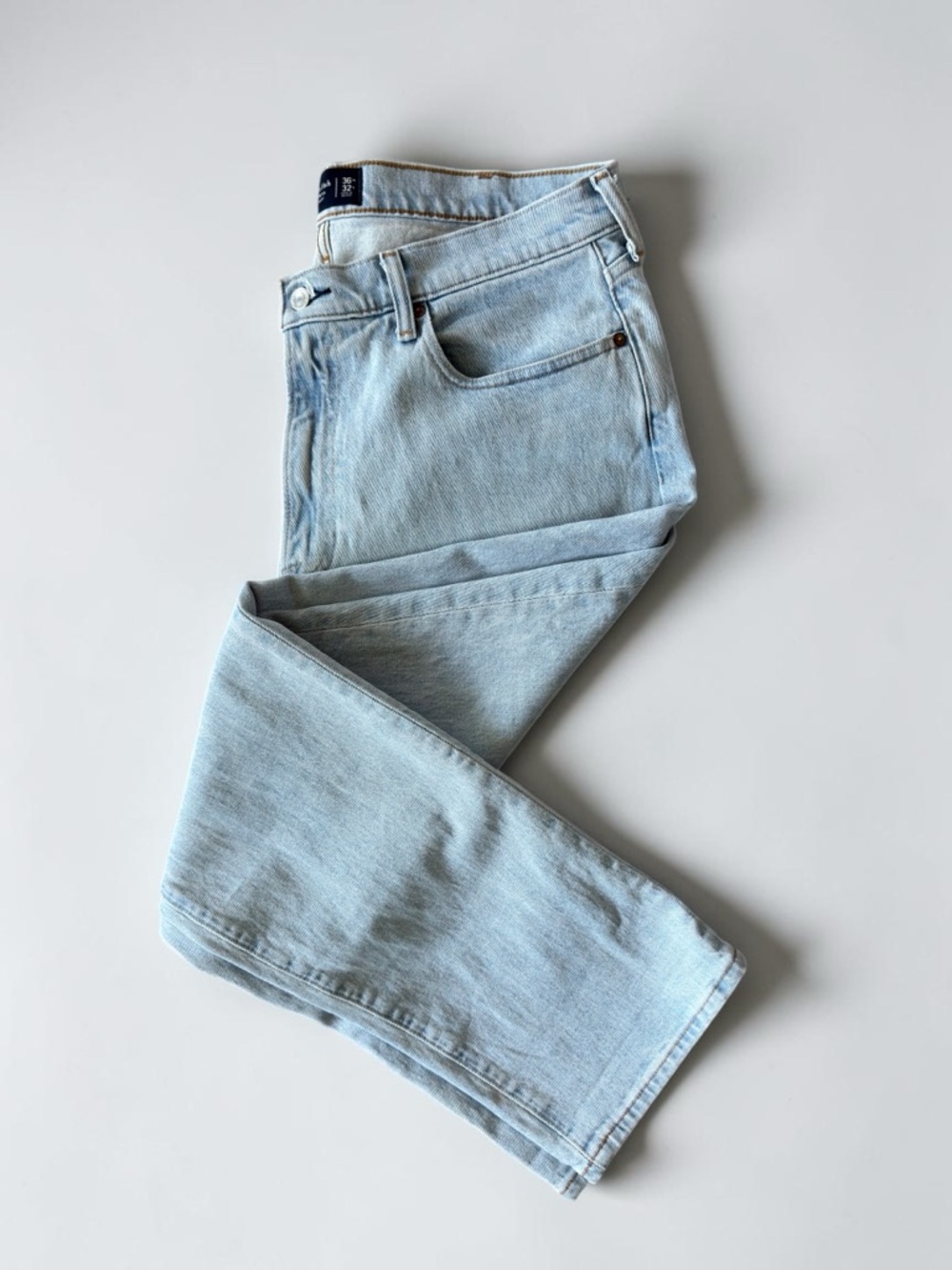 Abercrombie & Fitch Light Wash Vintage Stretch Athletic Straight Jeans